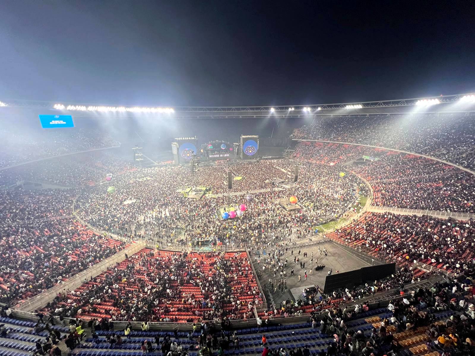 Coldplay Ahmedabad show night with packed Narendra Modi Stadium